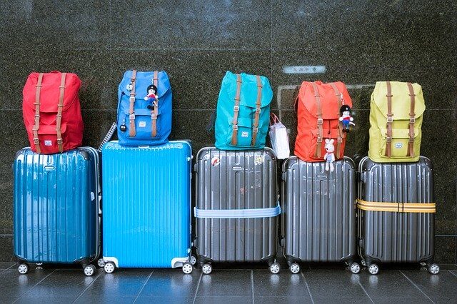 Gepackte Koffer für Private Einwanderung nach Deutschland.jpg
